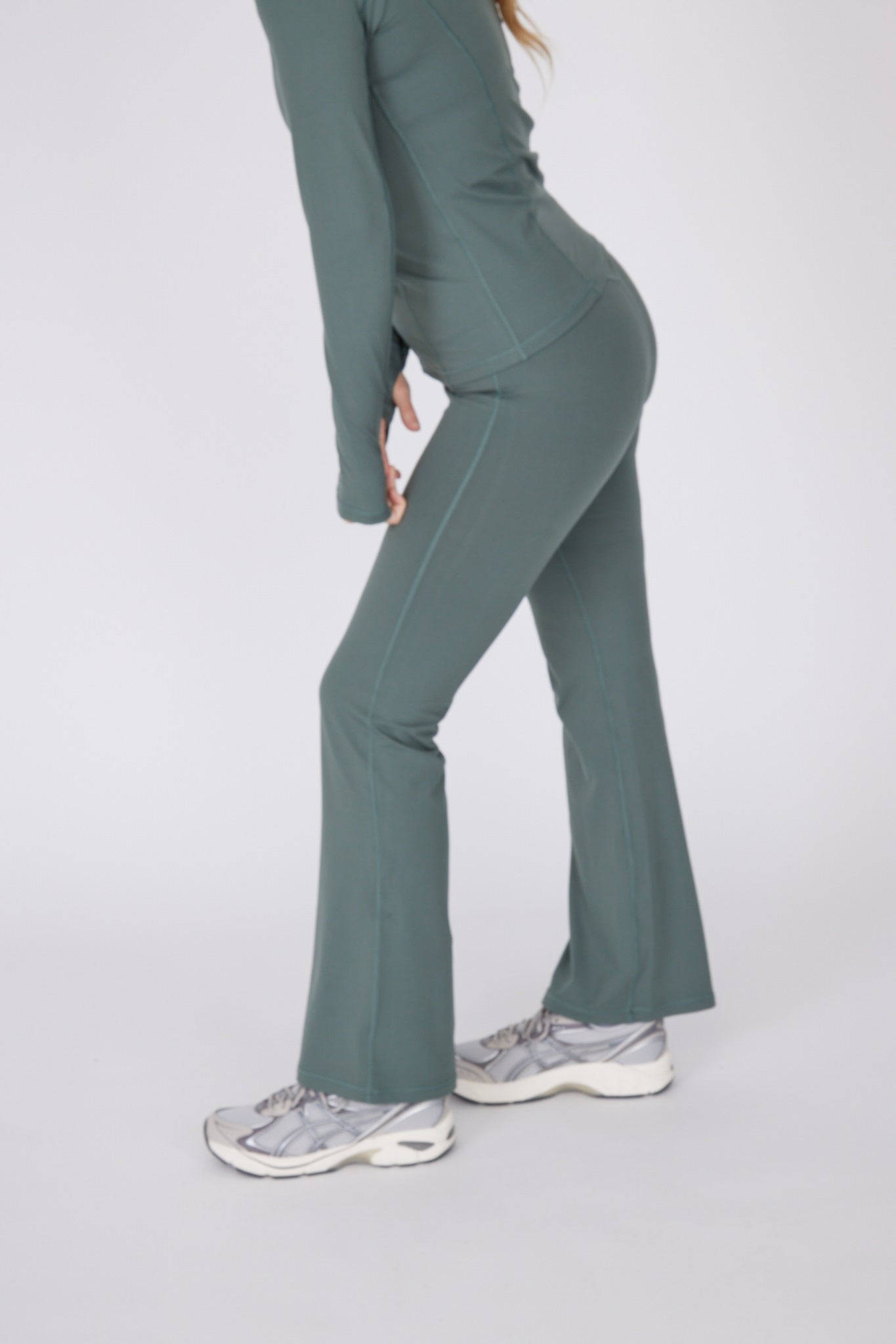 ReForm Yoga Pant - Aloe Green