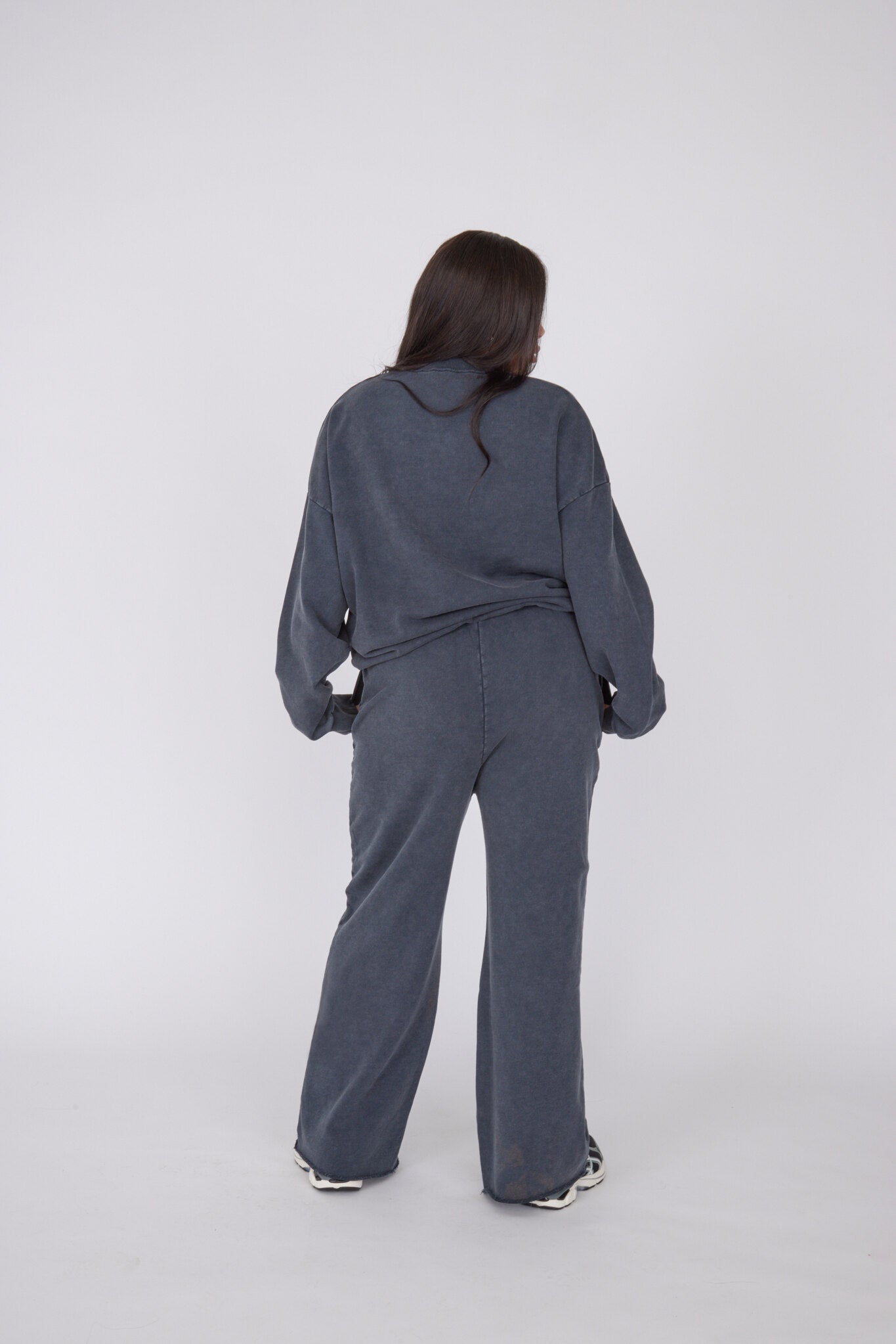 Vintage Applique Sweat - Washed Black