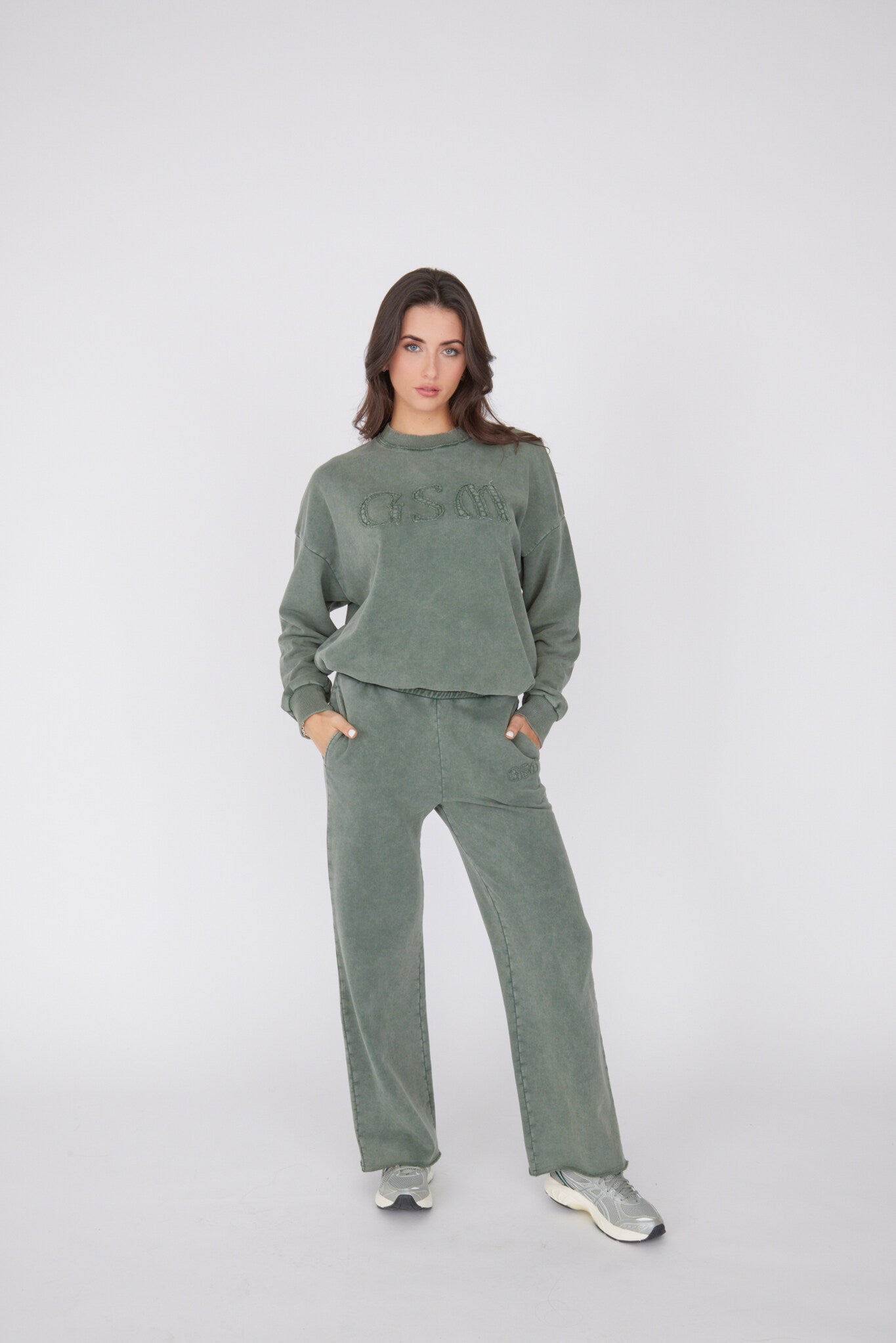 Vintage Applique Sweat - Khaki